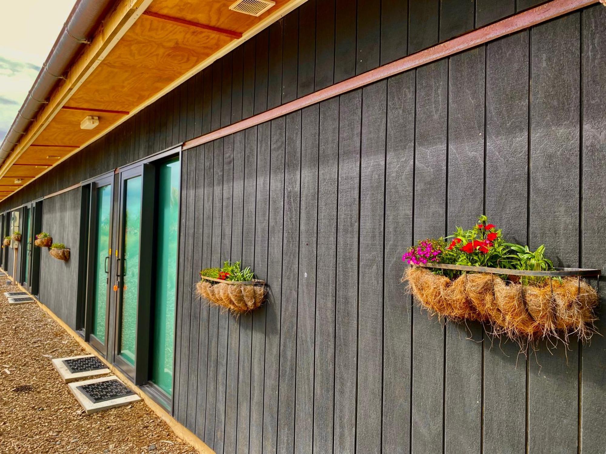 Tuatapere “The Cliffs” Humpridge View Motels المظهر الخارجي الصورة